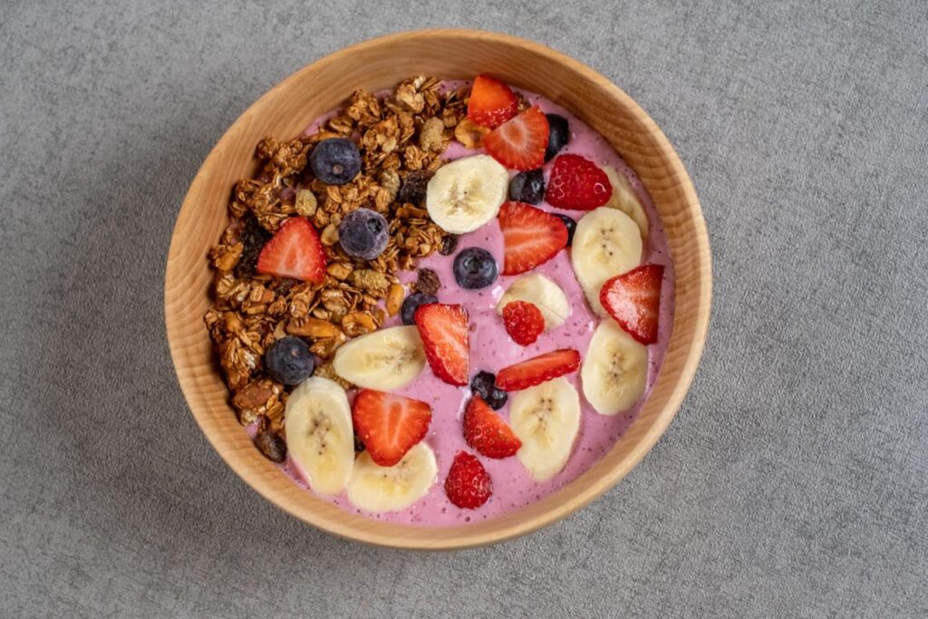 🍓 morning energy smoothie bowl..